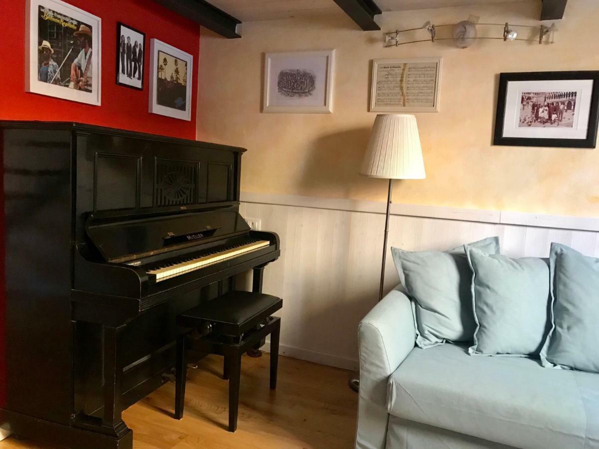 The Pianist S House In The Heart Of Bologna公寓 外观 照片